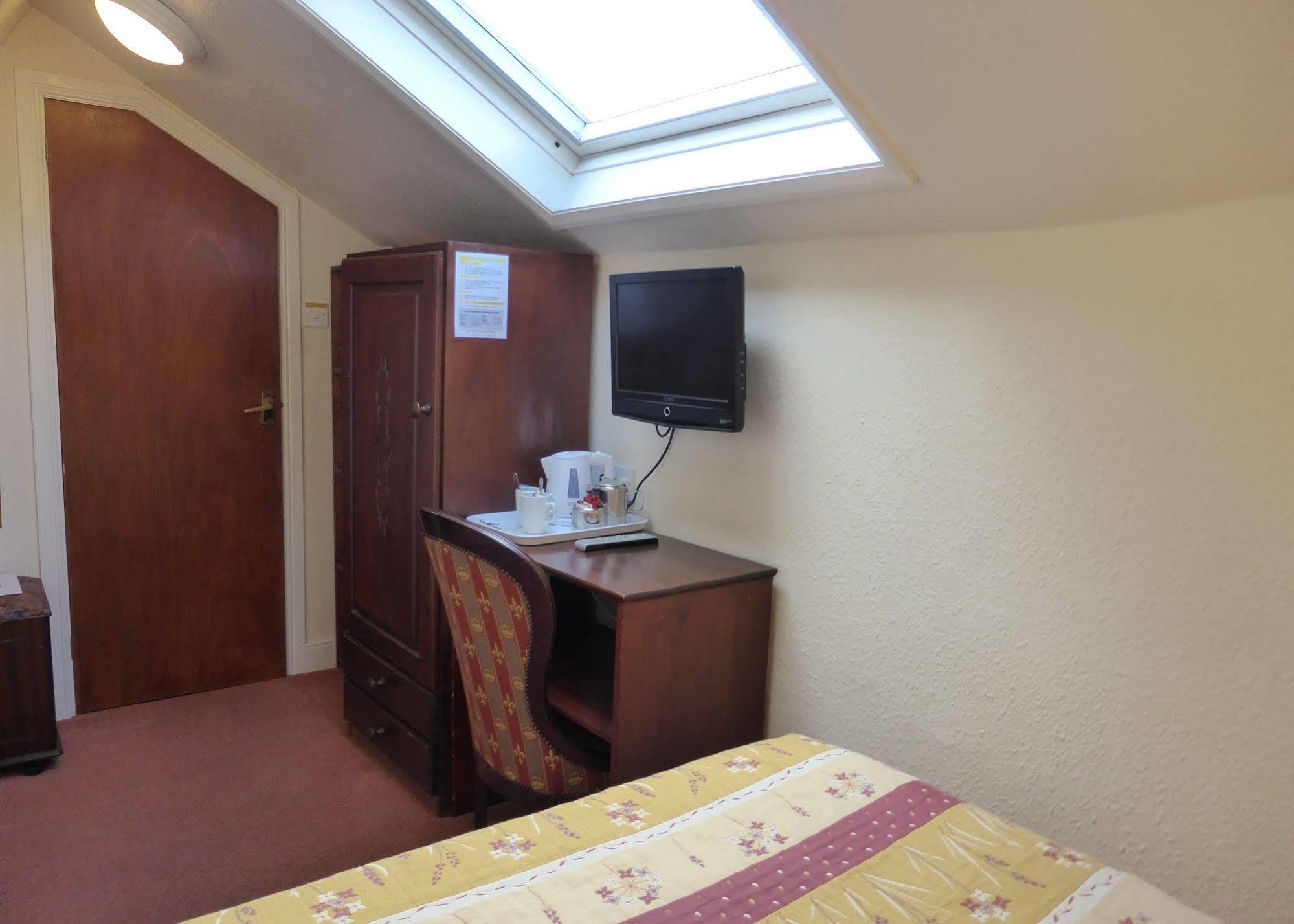 May Cottage B&B Bowness-on-Windermere Dış mekan fotoğraf